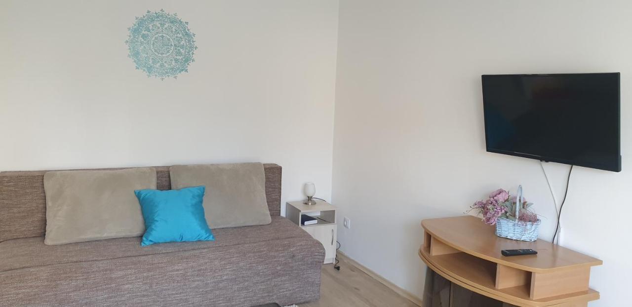Napfeny Apartmanhaz Balatonberény Eksteriør billede
