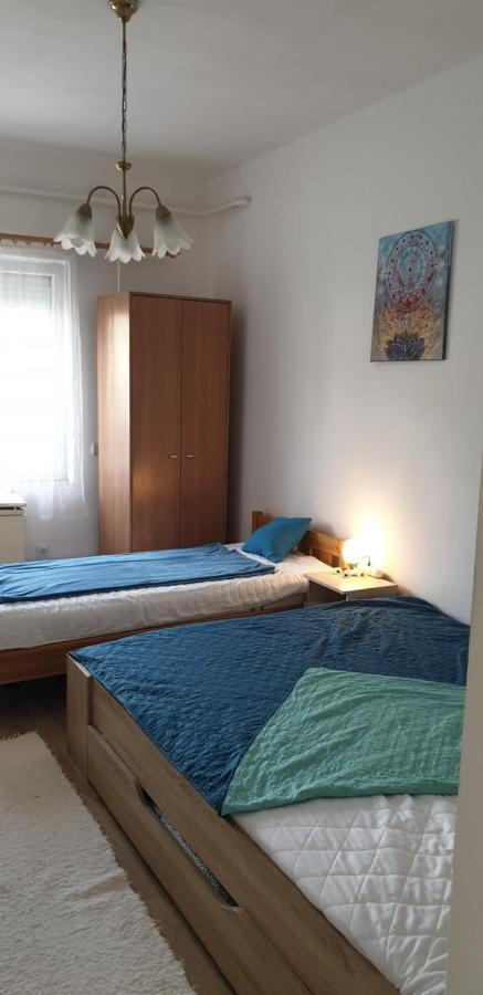 Napfeny Apartmanhaz Balatonberény Eksteriør billede