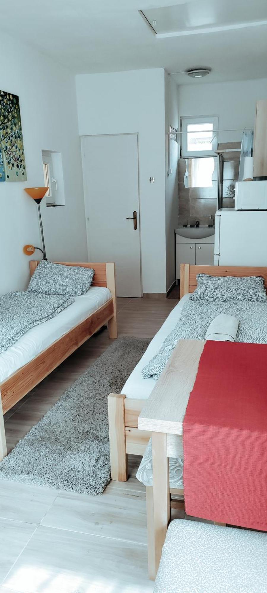 Napfeny Apartmanhaz Balatonberény Værelse billede